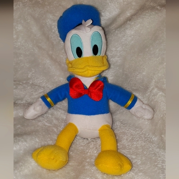 KOHLS Cares Kids x Disney Donald Duck Stuffed Animal - Picture 1 of 6